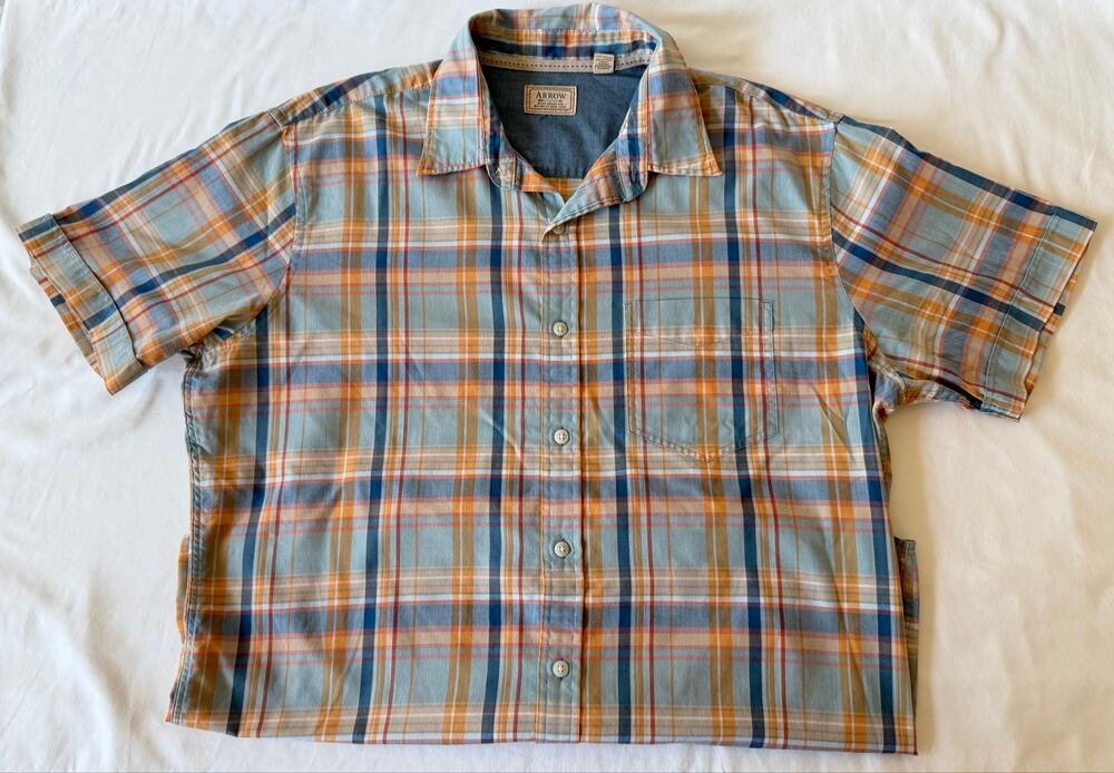 Arrow Blue Jeans Co. Plaid Short Sleeve Button Up Men’s Size Large